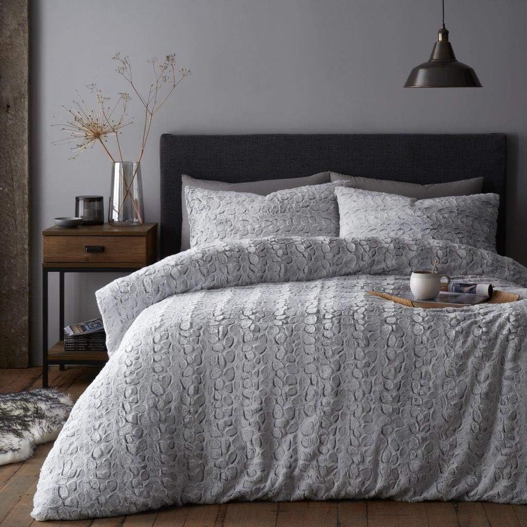 Faux Fur Duvet Cover With Pillow cases King